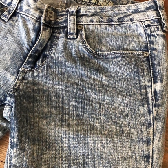 BULLHEAD | Women’s acid washed skinny jeans - Picture 2 of 6